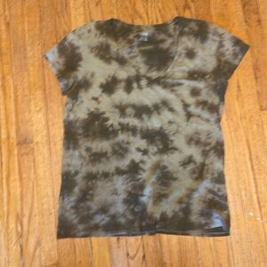 Women’s PINK XL green tie-dye tee shirt